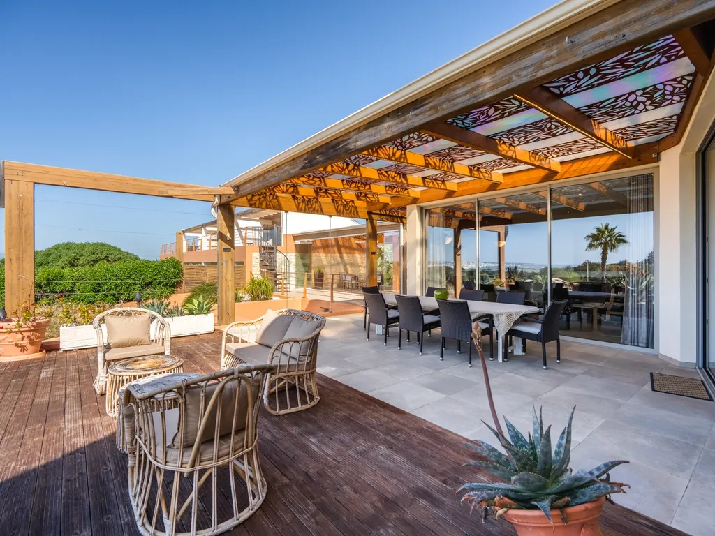 Luxuosa e Exclusiva moradia T5 I Vista Mar I 5 minutos da Praia I 18.598 m² I Albufeira - imagem 01